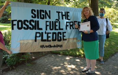 "Sign the Fossil Fuel Pledge"